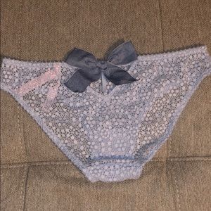 NEW / NEVER WORN VS Dream angels cheekini